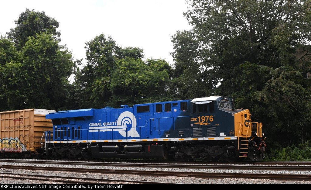 CSX 1976 roster shot as kit passes thru the former RDG yard